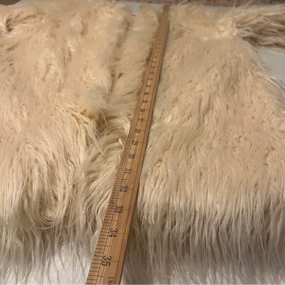 Blank NYC Women's Cream Faux Fur Teddy Jacket Small NWOT - Picture 11 of 11